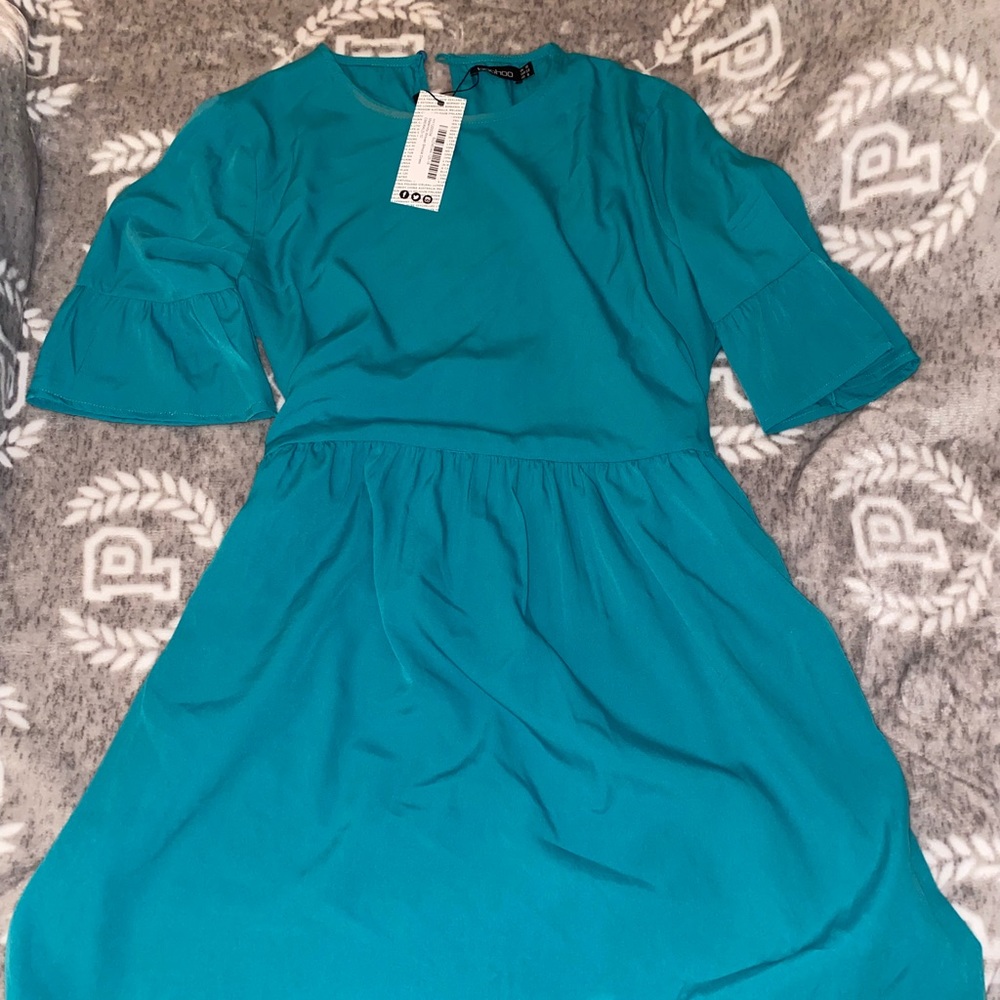 Boohoo mid length maternity dress size 6